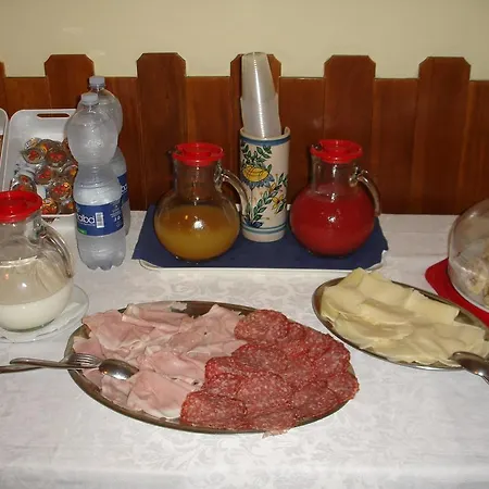 La Rusticana فندق